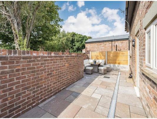 The Cottages At Ivy Farm By Charles Alexander Short Stay Lytham St Annes Exterior photo